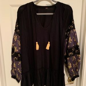 Baby doll top with fancy sleeves